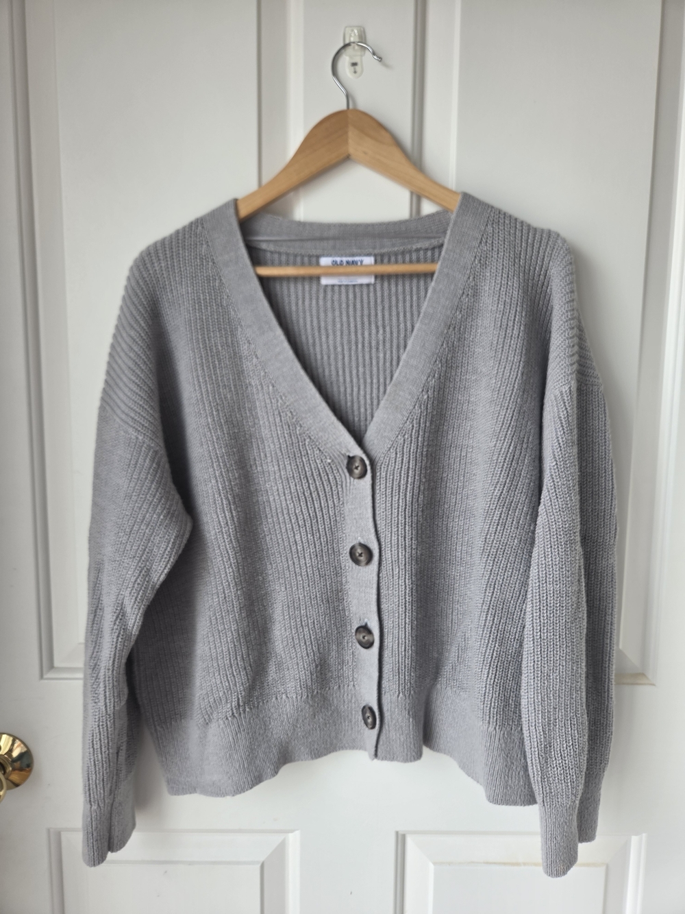 Old Navy Light Gray V-Neck Button-Front Women's Cardigan Sweater
